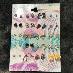 Women’s Mixed Stud Earring Set - Yellow, Gold, Silver 20 pairs